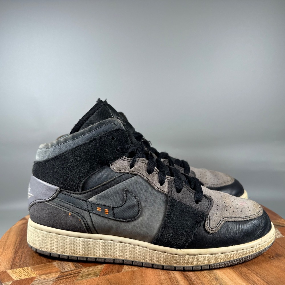 Air Jordan 1 Mid SE Craft Inside out‎ Dark Smoke Grey Black Womens 8 Youth  6.5Y
